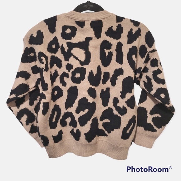 Girl's Leopard print sweater - Picture 4 of 5